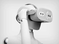 Tech-Branded VR Headsets Image 3