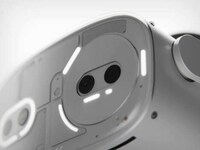 Tech-Branded VR Headsets Image 5