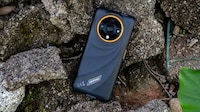Rugged Flagship Smartphone Models Image 2