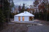 Rejuvenating Ecological Retreats Image 2