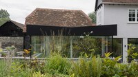 Glass-Lined Farmhouse Exntensions Image 4