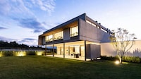 Contemporary Adaptable Concrete House Image 2