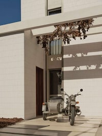 Reflective Artful Calming Homes Image 3