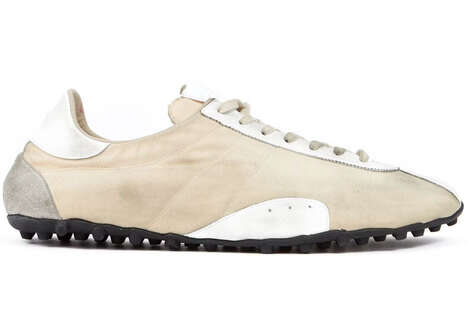 Super-Flat Luxurious Sneakers