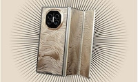Gilded Folding Smartphones Image 1