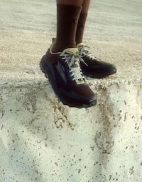 Collaborative Hiking Trail Runners Image 3