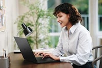 Hybrid AI-Powered Laptops Image 3