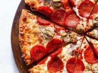 Cauliflower Crust Pizzas Image 3