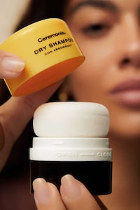 Non-Aerosol Dry Shampoos Image 3