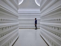 Temple-Inspired Striking Galleries Image 3