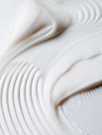 Hydrating Scalp Treatments Image 3