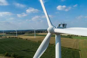 Large Onshore Wind Turbines Article Thubnail