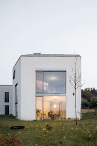 Staggered Floor Modern Residences Image 3