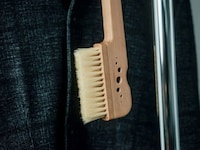 Fragrant Cleansing Clothing Brush Image 3