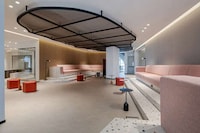 Traditional Contemporary Designed Courts Image 1