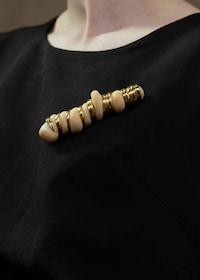 Bread-Encrusted Gemstone Jewelry Image 2