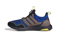 Game-Inspired Breathable Footwear Image 5