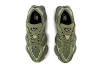 Militaristic Green Lifestyle Sneakers Image 5