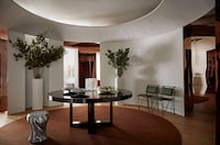 Contemporary Gallery Display Spaces Image 1