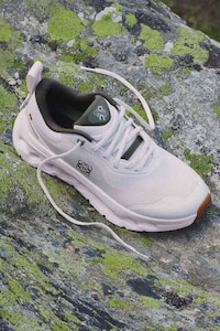 Co-Branded Premium Running Shoes Image 4