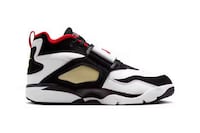 Dynamic Sporty Tonal Sneakers Image 2
