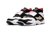 Dynamic Sporty Tonal Sneakers Image 3