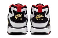 Dynamic Sporty Tonal Sneakers Image 5