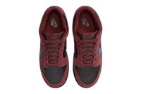Dark Red Skateboarding Sneakers Image 4