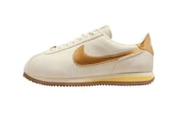 Metallic-Tinged Retro Sneaker Models Image 1