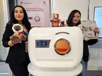 Smart Cat Grooming Pods Image 3