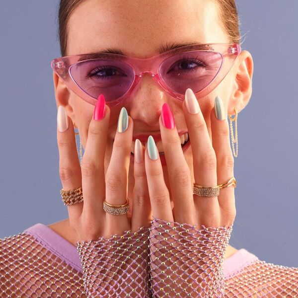 Nourishing Press-On Nails