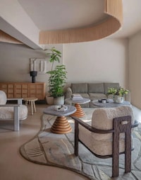 Dynamic Light-Filled Retail Space Image 3