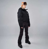 Stunning Cropped Puffer Jackets Image 7