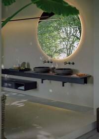 Luxuriously Curated Living Spaces Image 6