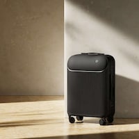 Business Traveler Suitcase Concepts Image 7