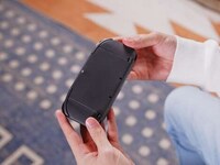 Magnetic Smartphone Gaming Controllers Image 2