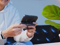 Magnetic Smartphone Gaming Controllers Image 3