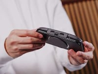 Magnetic Smartphone Gaming Controllers Image 5