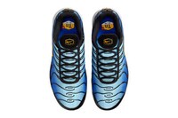 Bold Tonal Golf Sneakers Image 3