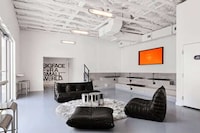 Space-Inspired Dynamic Coffee Shops Image 3
