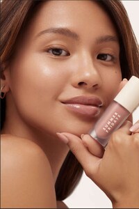 Lip Oil Shade Additions Image 6