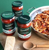 Organic Pasta Sauce Lines Image 1