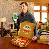 Resin-Encased Collectible Pizzas Image 2