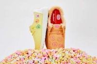 Pastel-Colored Valentine&rsquo;s Day Footwear