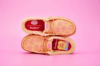 Pastel-Colored Valentine&rsquo;s Day Footwear Image 2