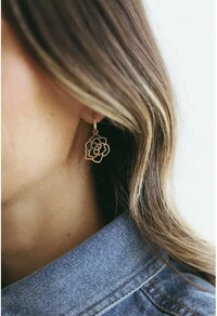 Women-Designed Jewelry Image 3
