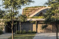 Three-Story Garden Residences Image 3