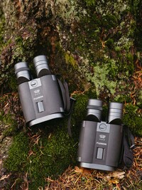 Image-Stabilized Binoculars Image 3