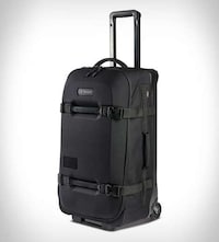 Hybrid Adventure-Ready Duffle Bags Image 2