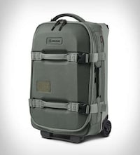 Hybrid Adventure-Ready Duffle Bags Image 3